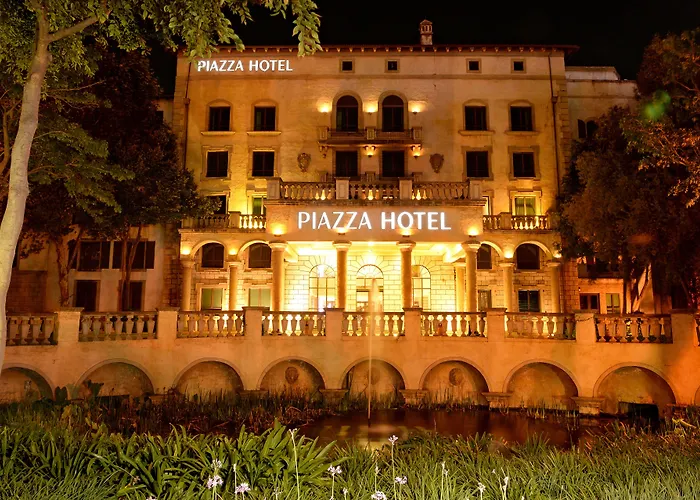 Piazza Hotel Montecasino